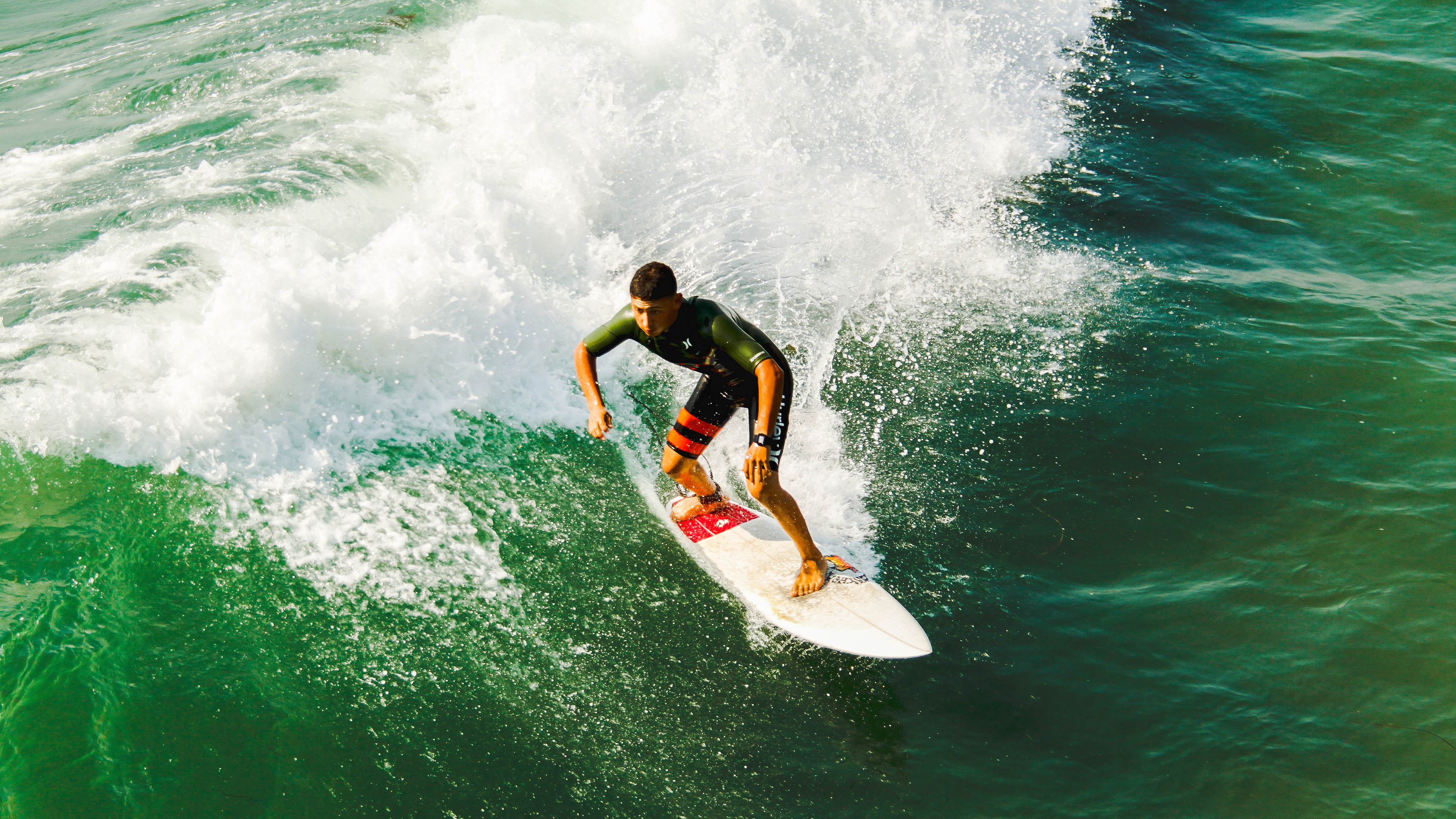 当雷鬼节奏遇上北伦敦风暴,坎特如何用牙买加式节奏掌控阿森纳之战