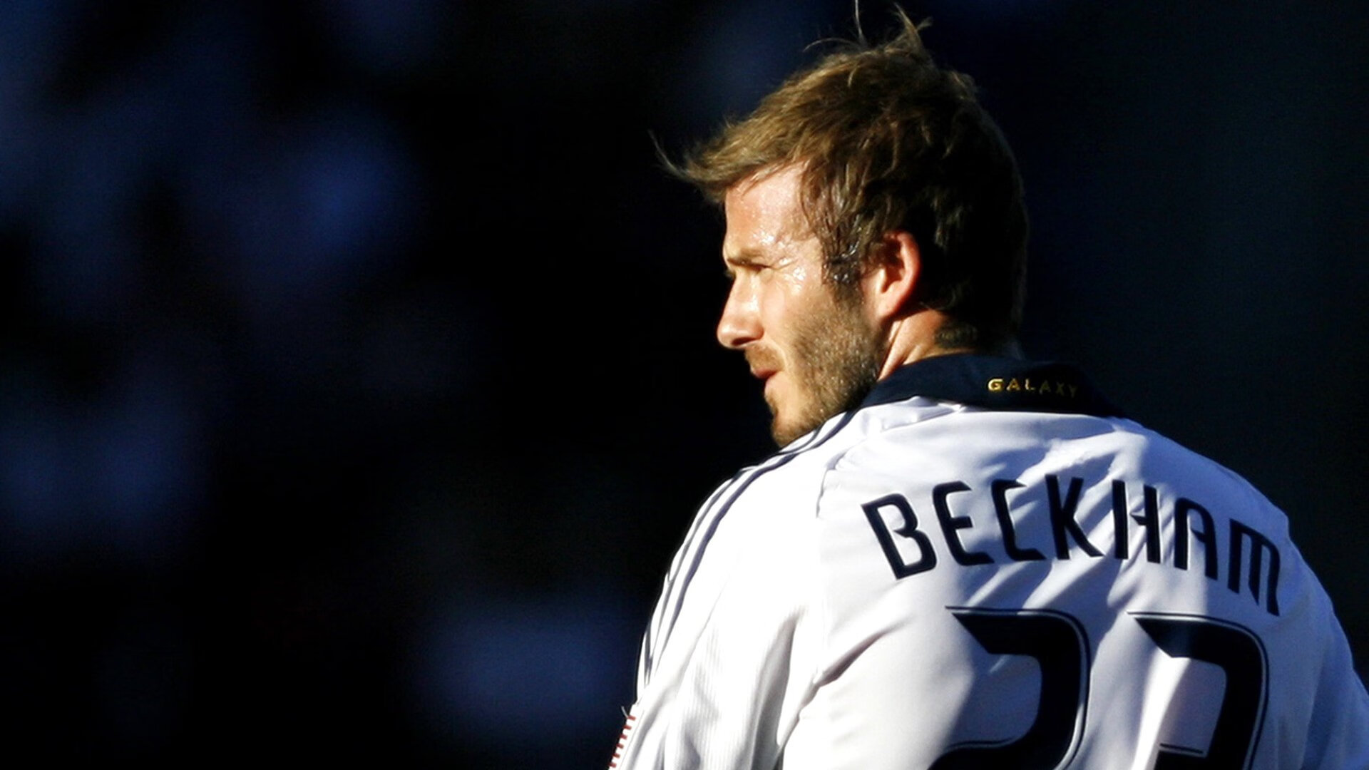 西决生死战焦点战,独行侠防守锁死深圳队,战术纪律铸就晋级之路