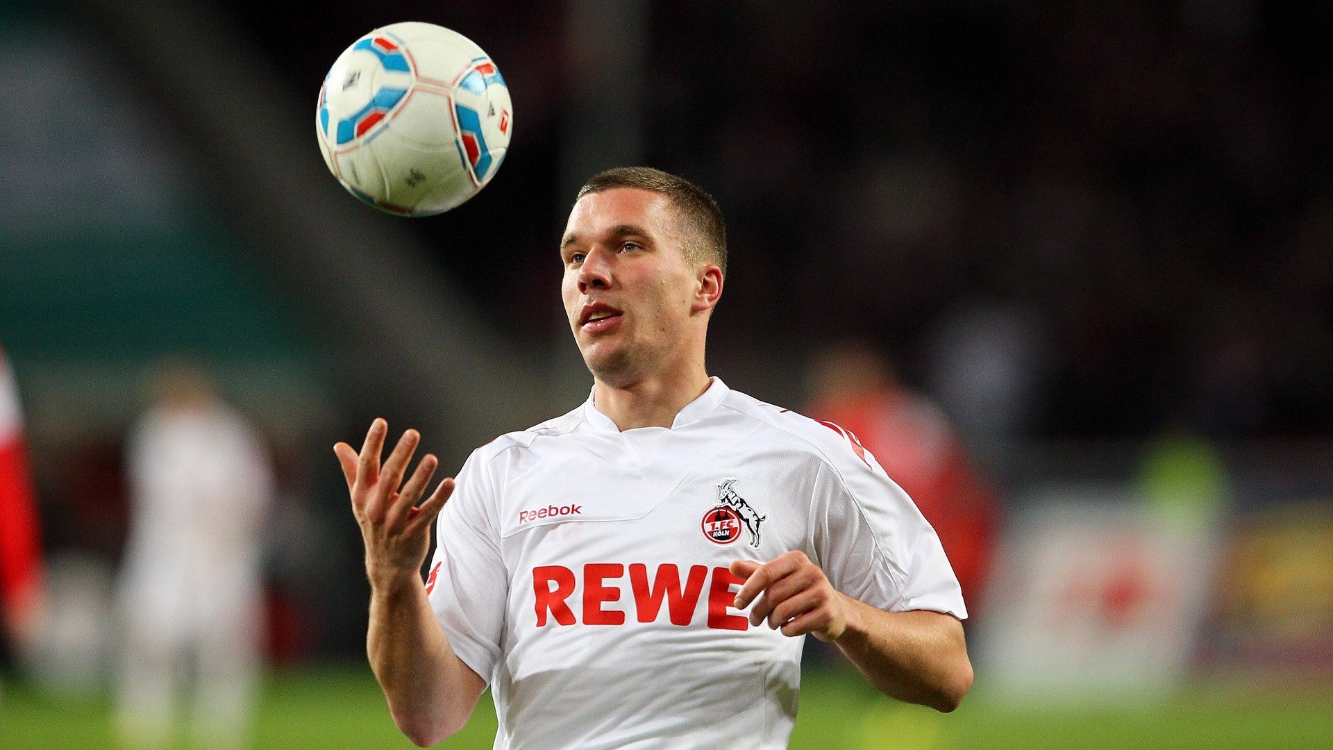 穆勒攻防转换核心的现代演绎，韩国战术体系如何碾压阿森纳式传控